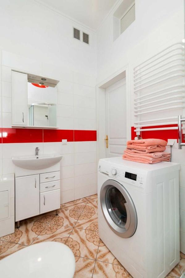 Appartamento Три Кімнати Вулиця Грушевського 9 Центр Міста Львів Esterno foto